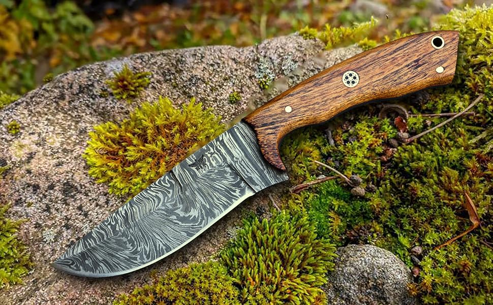 Wilderness Guardian – Handcrafted Damascus Hunting Knife with Rosewood Handle, 9.5" Fixed Blade with Premium Sheath