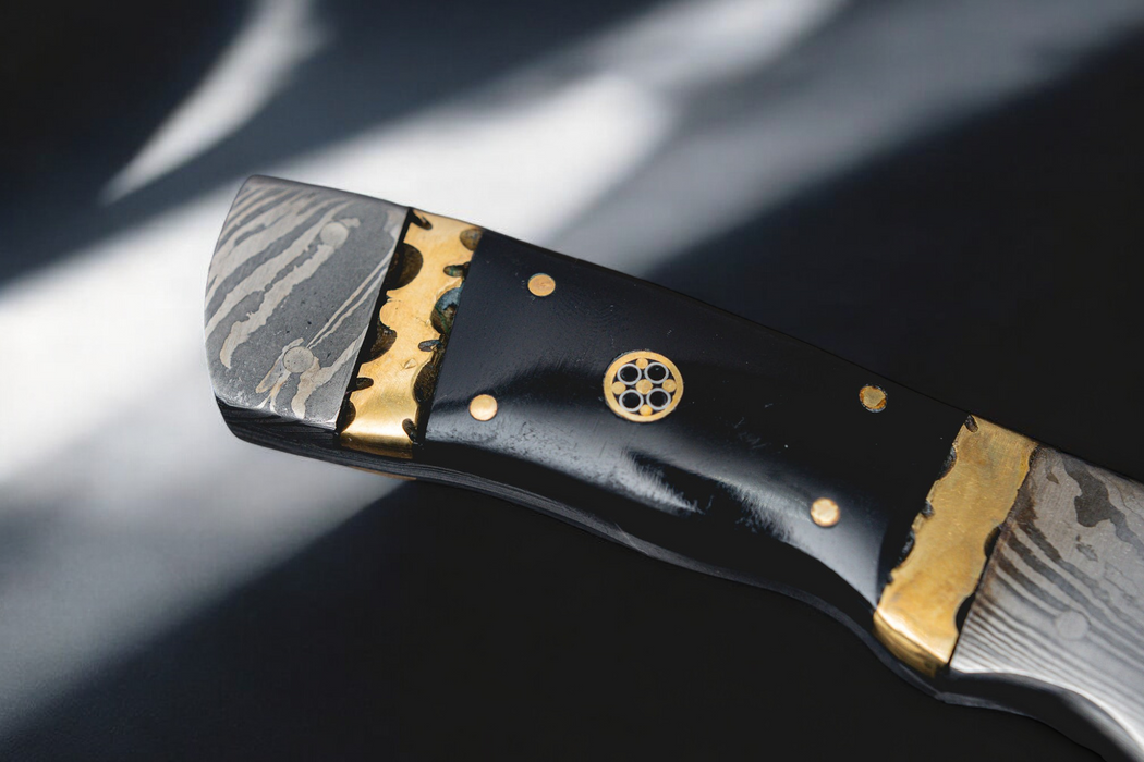 The Hunter’s Mark – Handmade Damascus Skinner Knife with Buffalo Horn Handle | 9" Premium Outdoor Knife