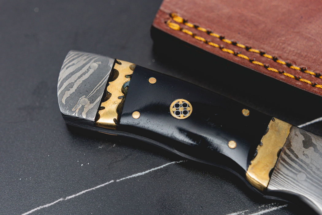 The Hunter’s Mark – Handmade Damascus Skinner Knife with Buffalo Horn Handle | 9" Premium Outdoor Knife