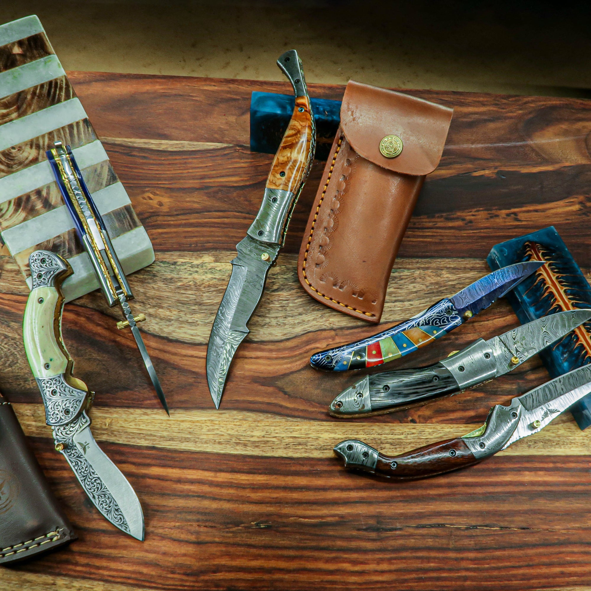 HT-101 Custom handmade Damascus Skinner Knife/ SERRATED Edge / Rose wo —  HomeTown Knives