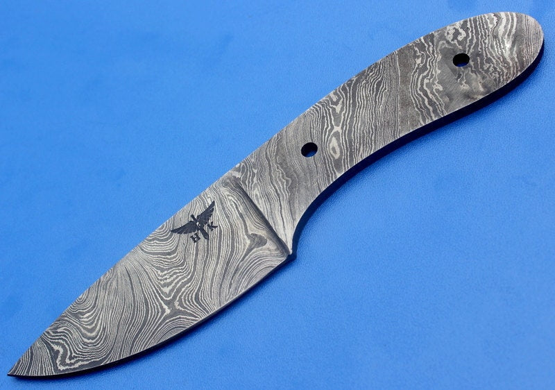 HTK-46  Damascus Knife custom handmade skiner blank blade / Great quality