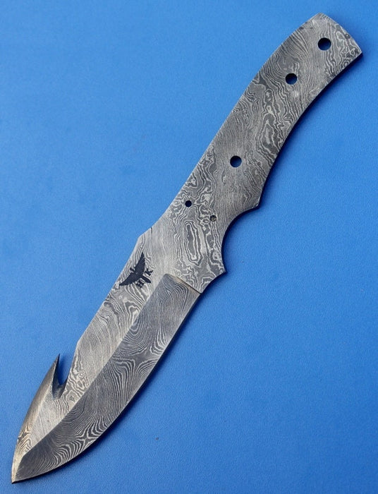 HTK-48  Damascus Knife custom handmade skiner blank blade / Great quality