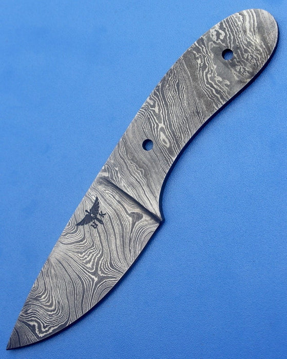 HTK-46  Damascus Knife custom handmade skiner blank blade / Great quality